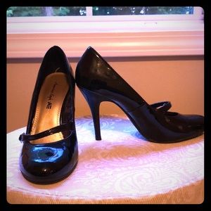 American Eagle Black Heels, Size 9